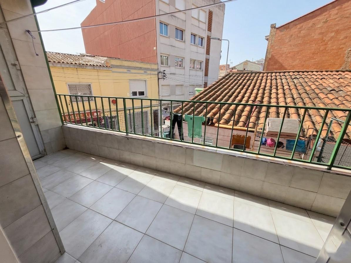 PISO EN LA ZONA DE CREU DE BARBERÀ