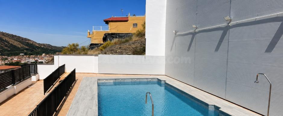 PISO CON PISCINA COMUNITARIA Y POSIBILIDAD DE GARAJE Y TRASTERO!!
