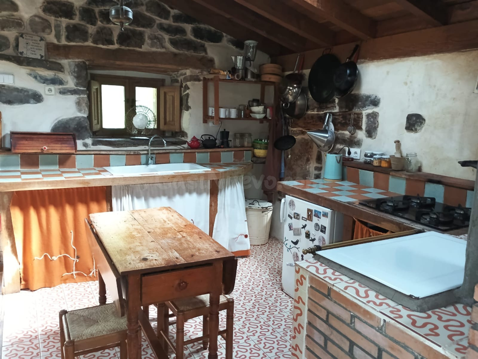 CABAÑA  PASIEGA CON FINCA PRODUCTIVA DE FRUTOS ROJOS EN VEGA - foto 3