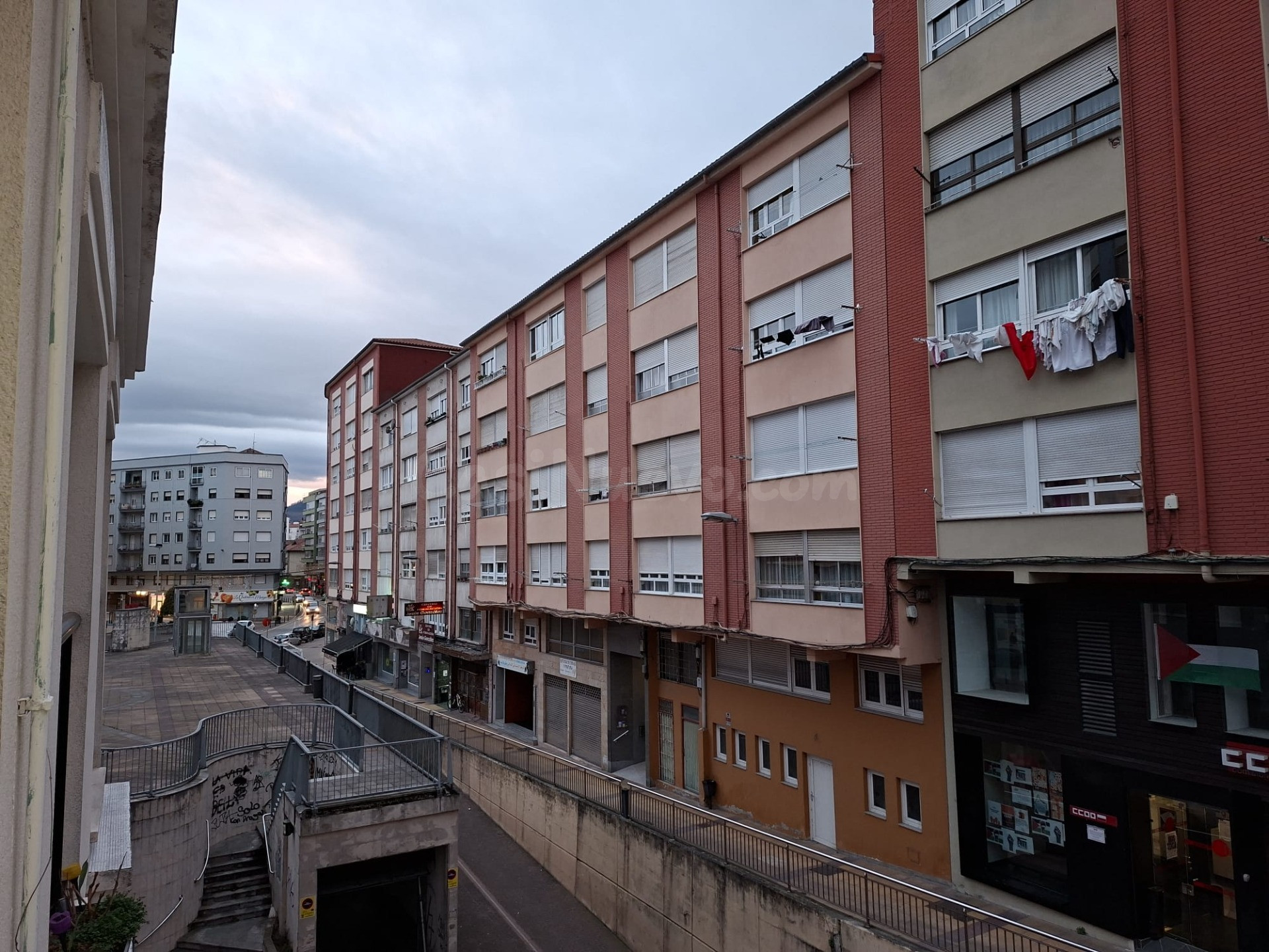 EXCLUSIVO DÚPLEX EN TORRELAVEGA; ESPACIO, COMODIDAD Y FUNCIONALIDAD.-