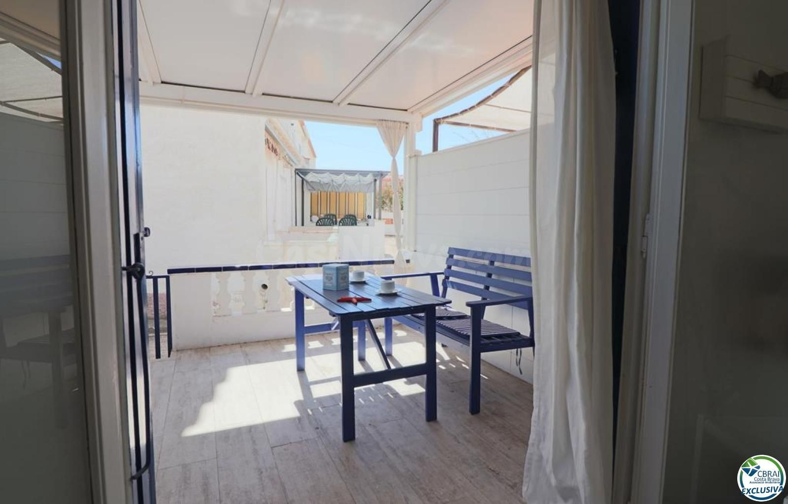 PEQUEÑA CASA CON GRAN TERRAZA - foto 4