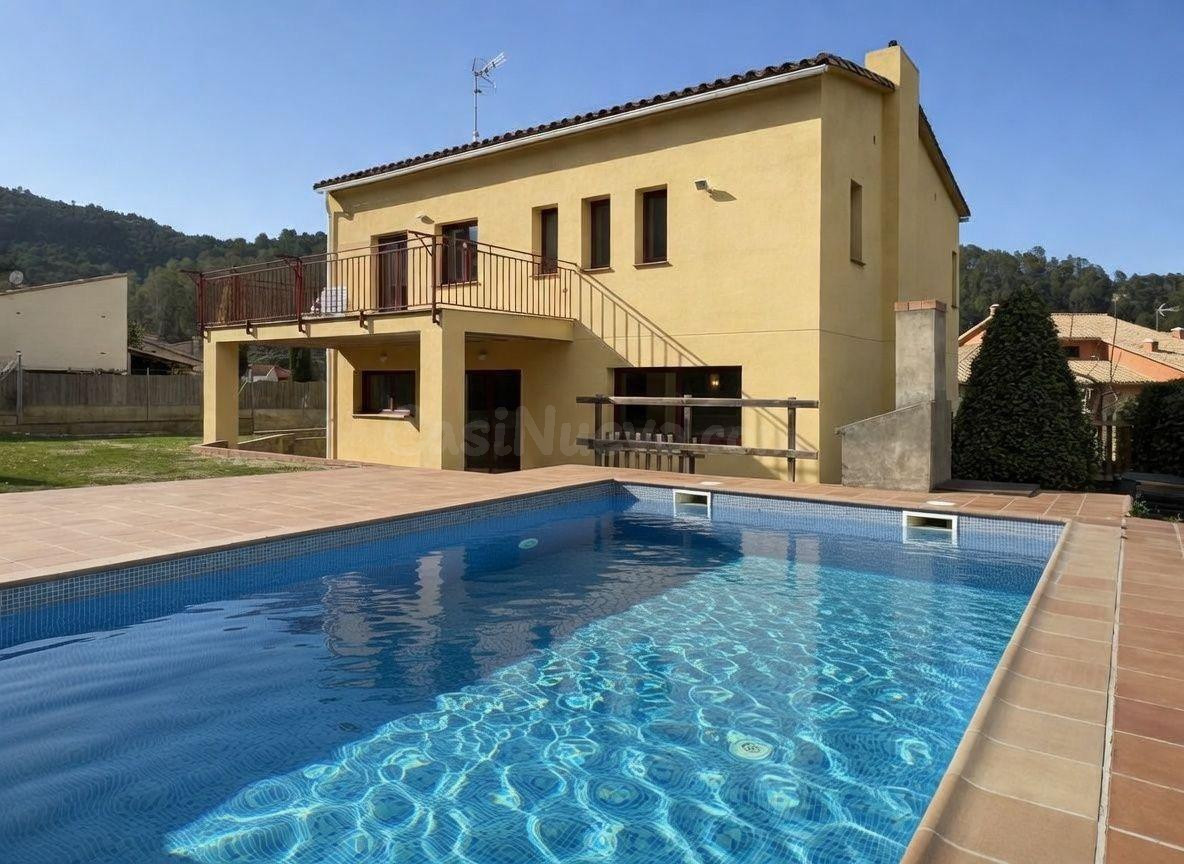 Casa de 5 habitaciones con piscina, jardín y licencia turíst - foto 3