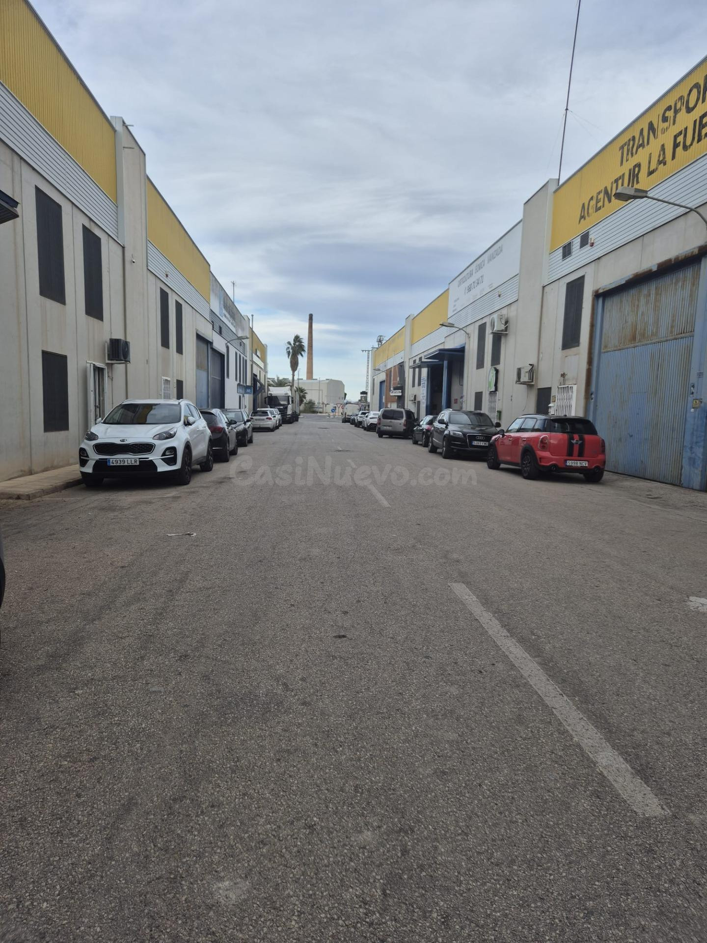 Amplia Nave Industrial en Alquiler en San Ginés - Polígono Industrial Oeste 616652603