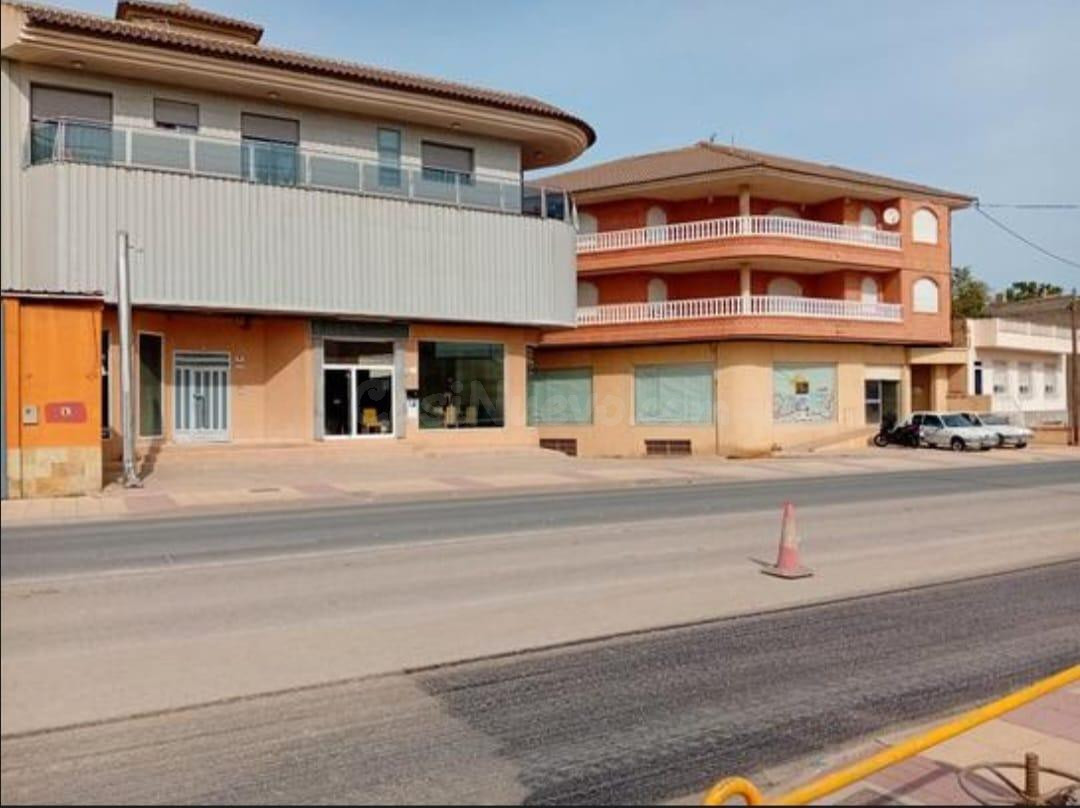 Amplio Local Comercial en Nonduermas - Oportunidad Única 616652603