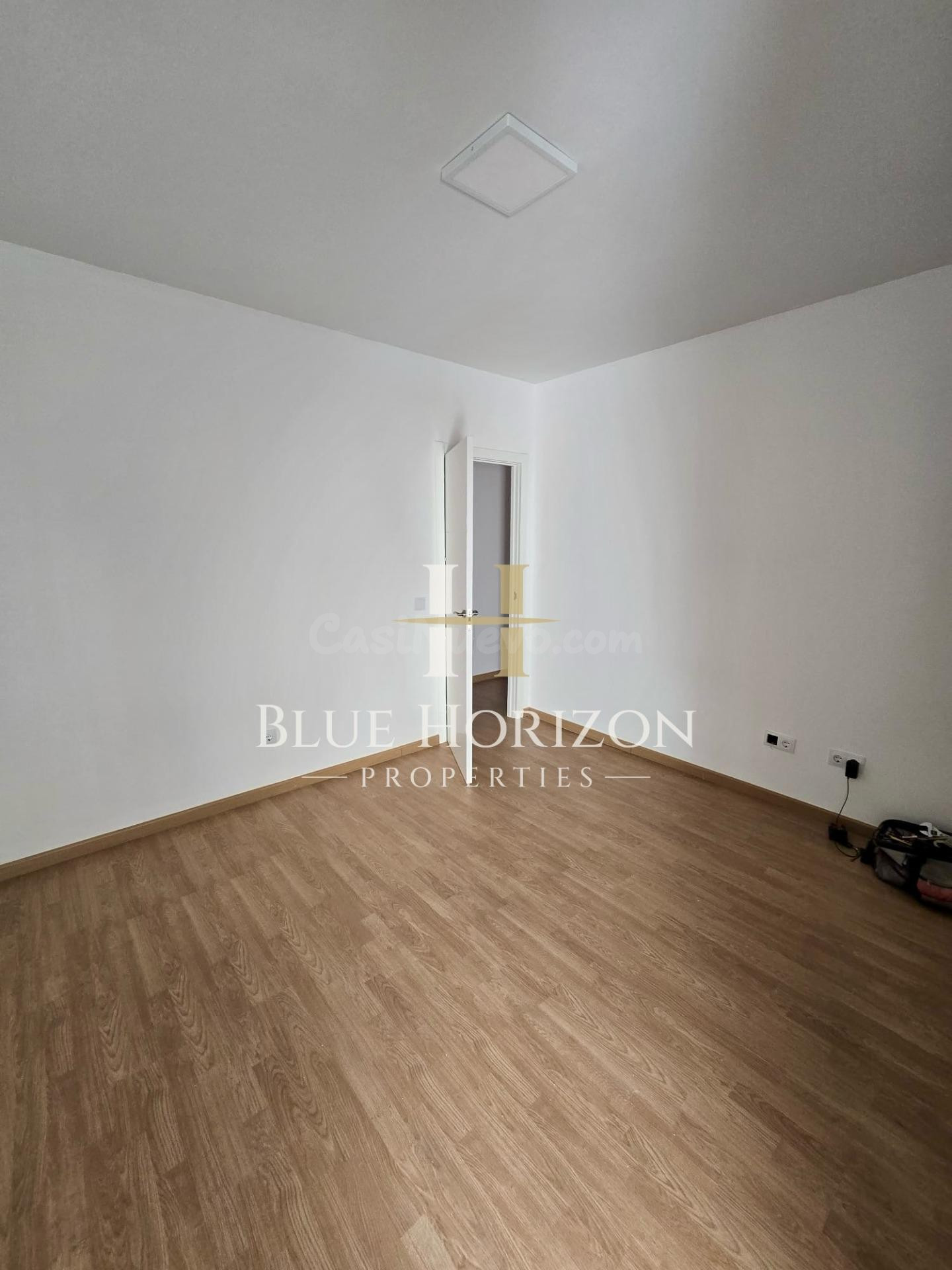 Amplio piso de 108 m2 con rentabilidad inmediata en Ajofrín  - foto 2