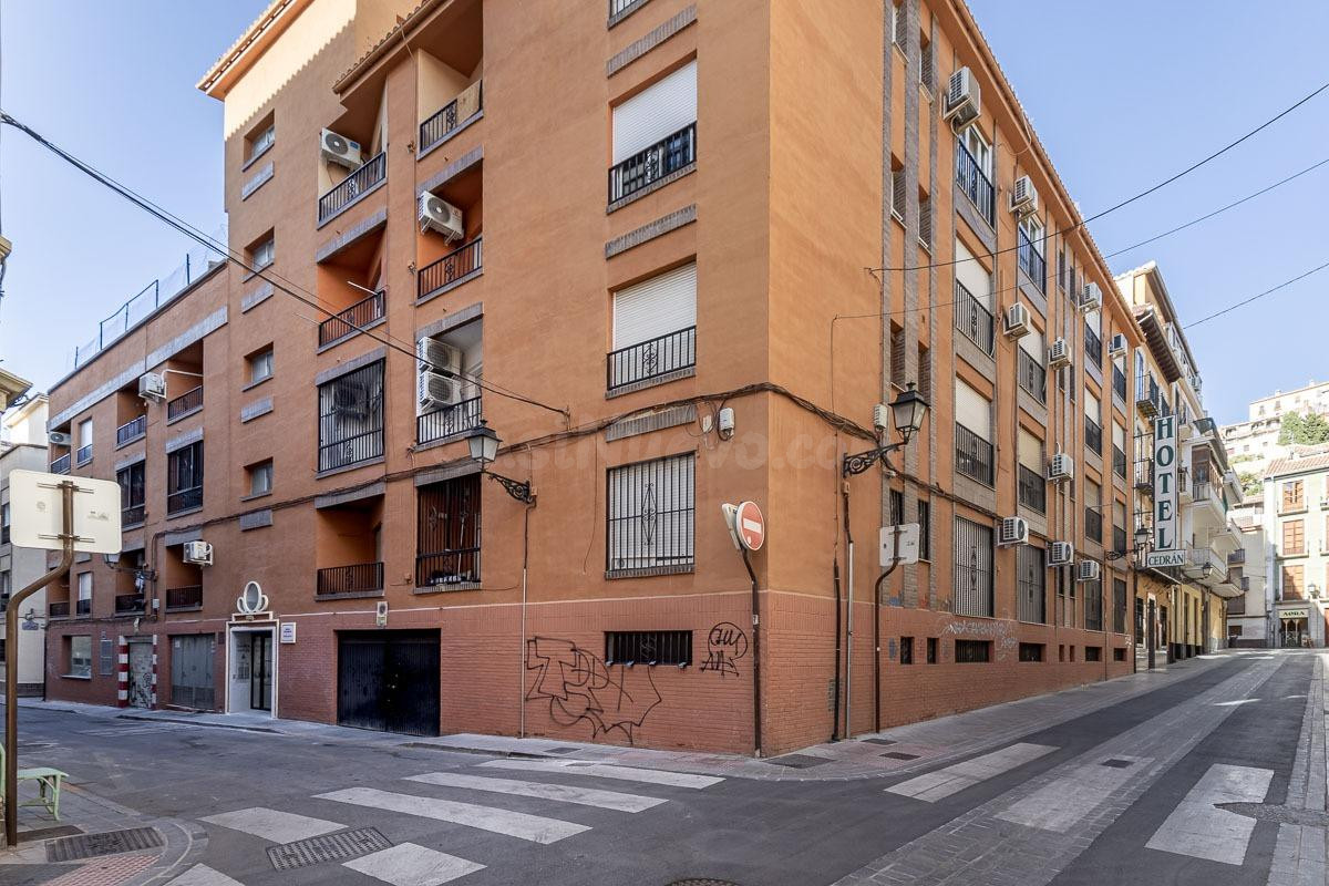 PISO JUNTO A GRAN VÍA