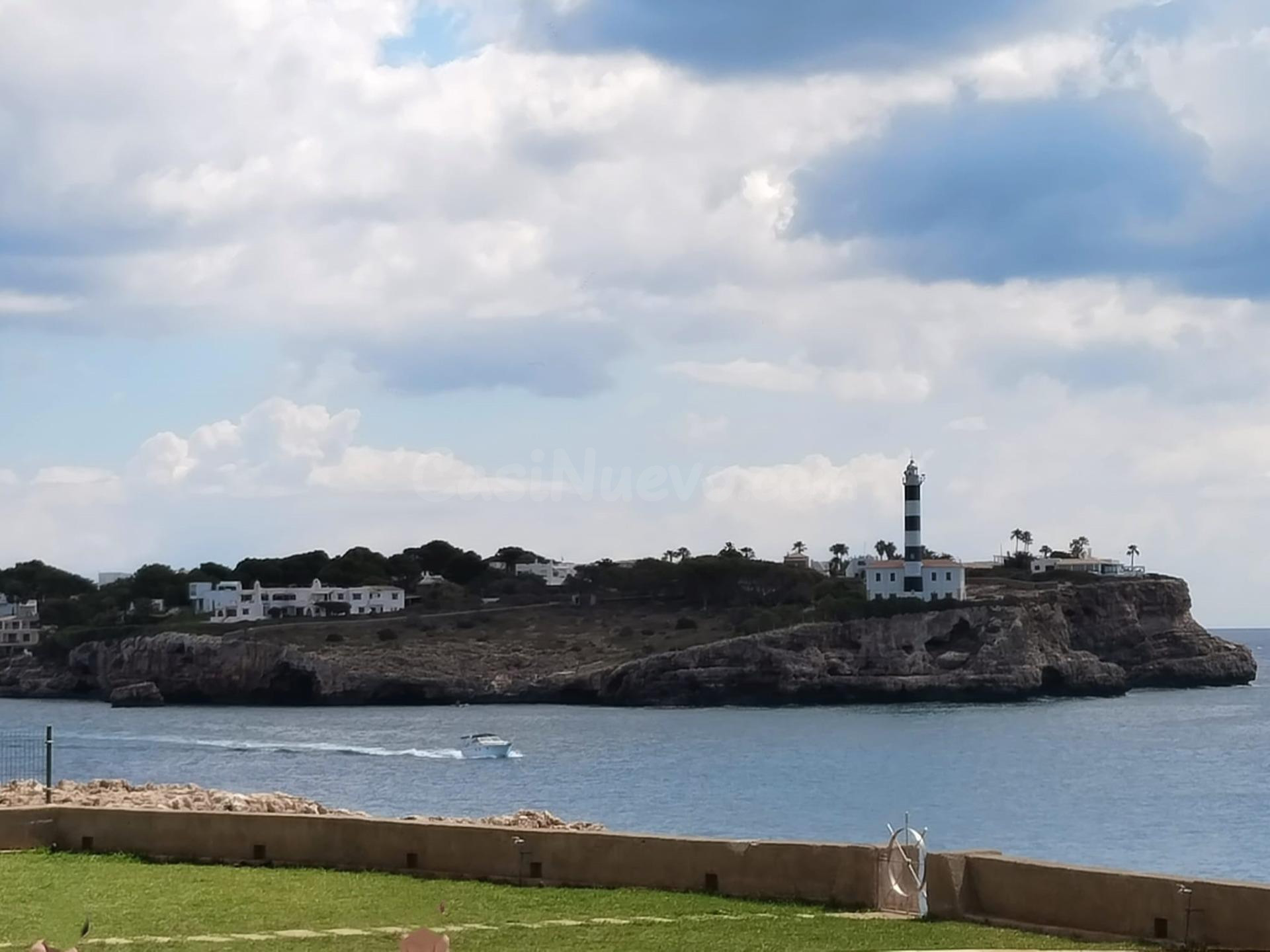 Apartamento con vistas al mar en Portocolom. ALQUILER DE TEM - foto 4
