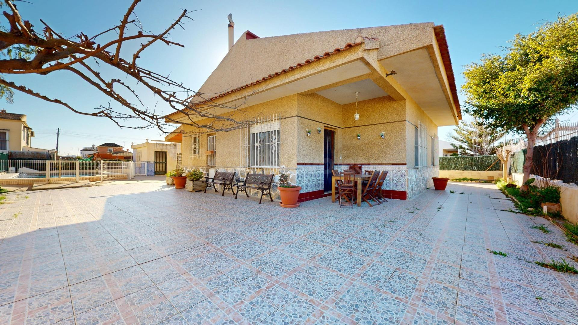 Fantástica PLANTA BAJA independiente con piscina privada en  - foto 2