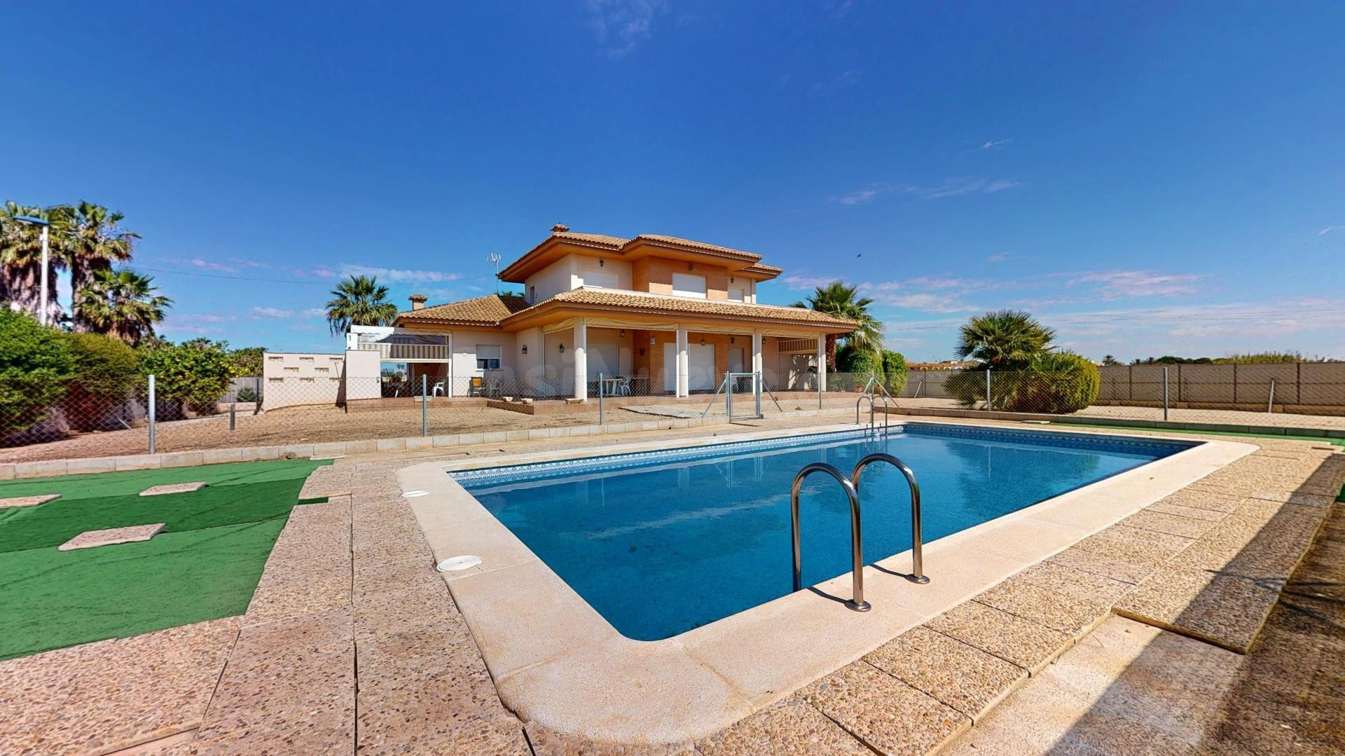Espectacular VILLA con FINCA de 5.000 m2 en San Pedro del Pinatar