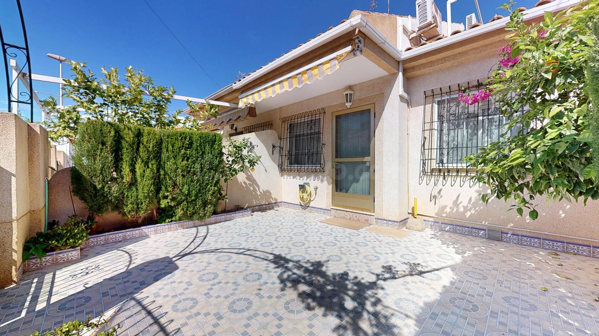 Vivienda completa con solárium, parking y patio trasero en  San Pedro del Pinatar