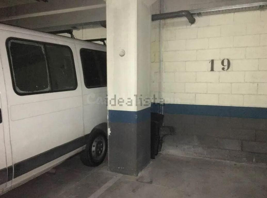 VENTA DE PLAZAS DE GARAJE EN VILLAVERDE ALTO
