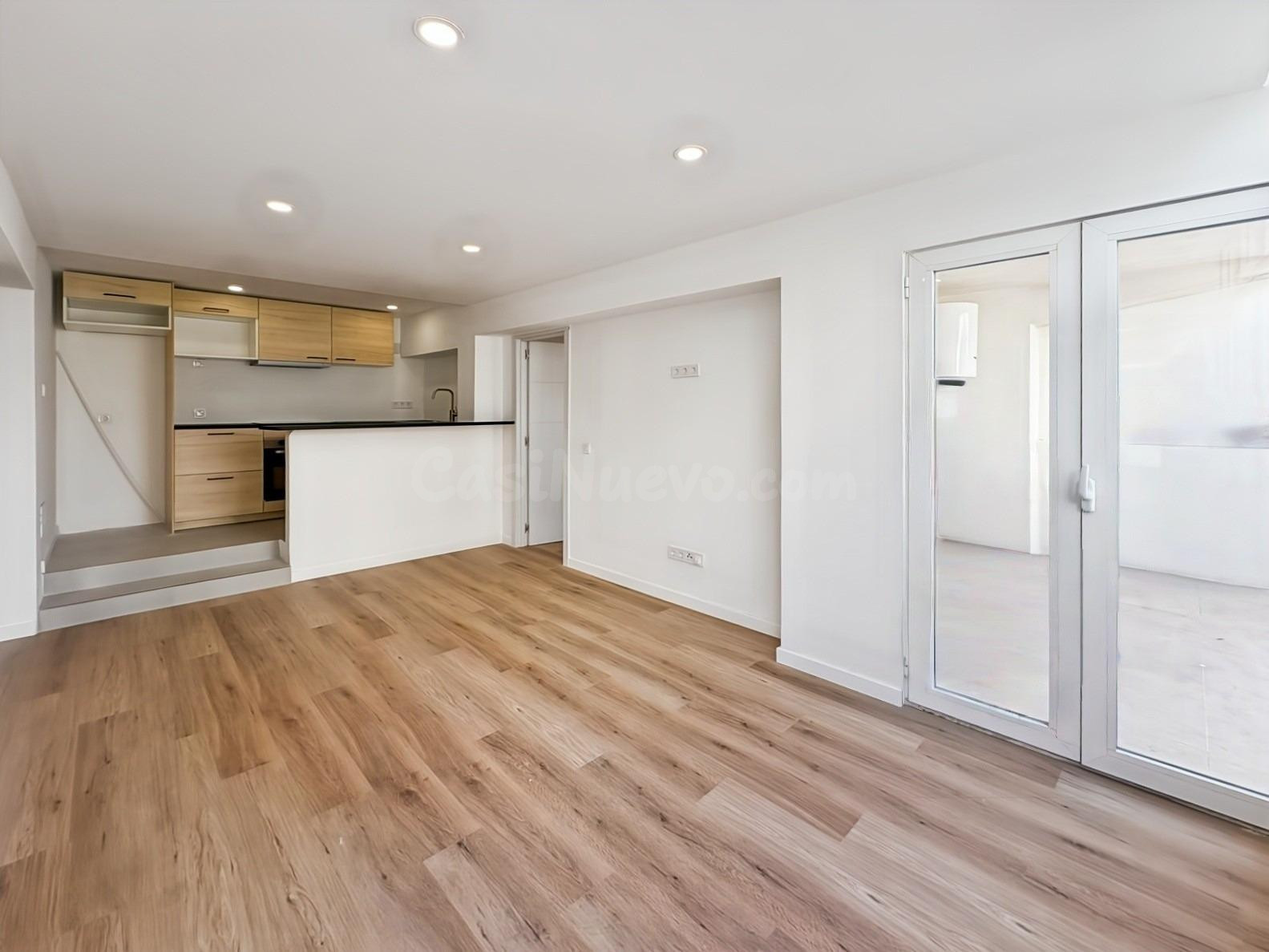 Apartamento reformado de dos dormitorios con jardin privado en Magaluf
