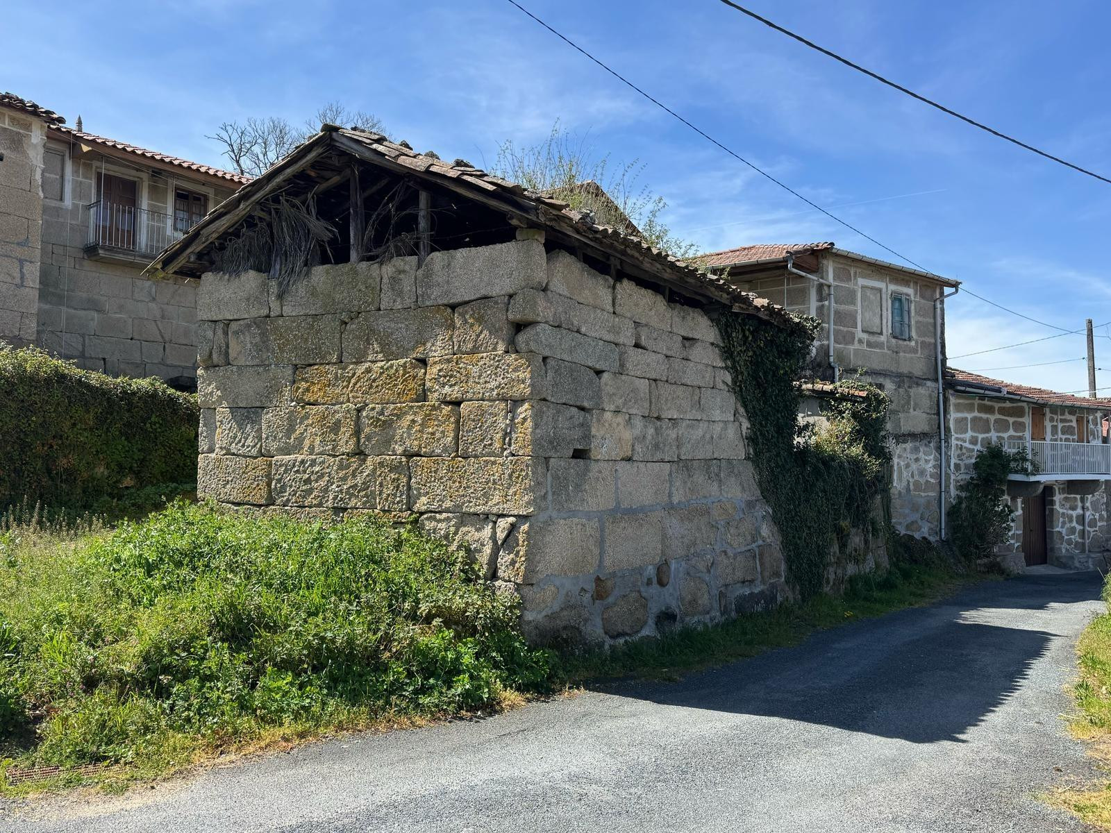 CASA DE PIEDRA PARA REFORMA INTEGRAL EN VILAR DE BARRIO