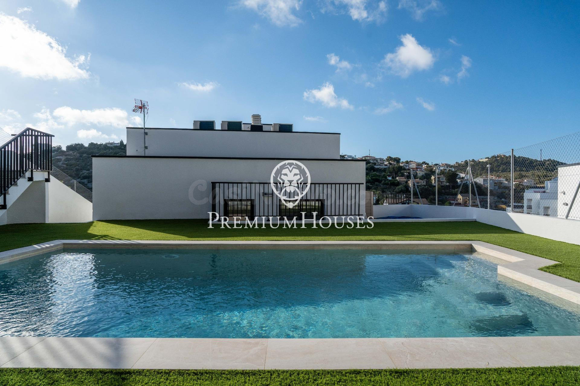 Casa independiente con piscina y jardín en Segur de Dalt - foto 2