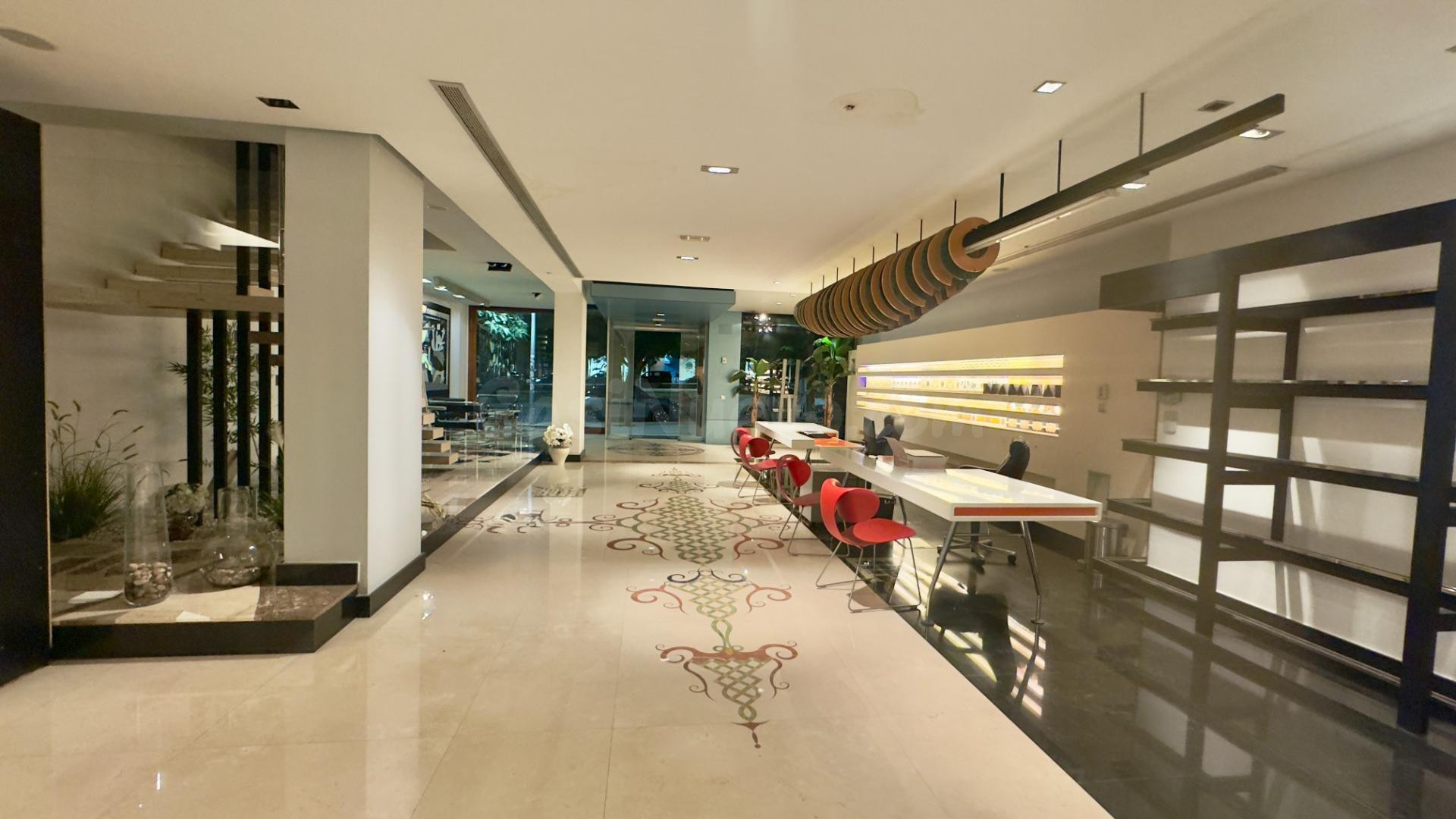 Local comercial 241m² en venta - Vistahermosa