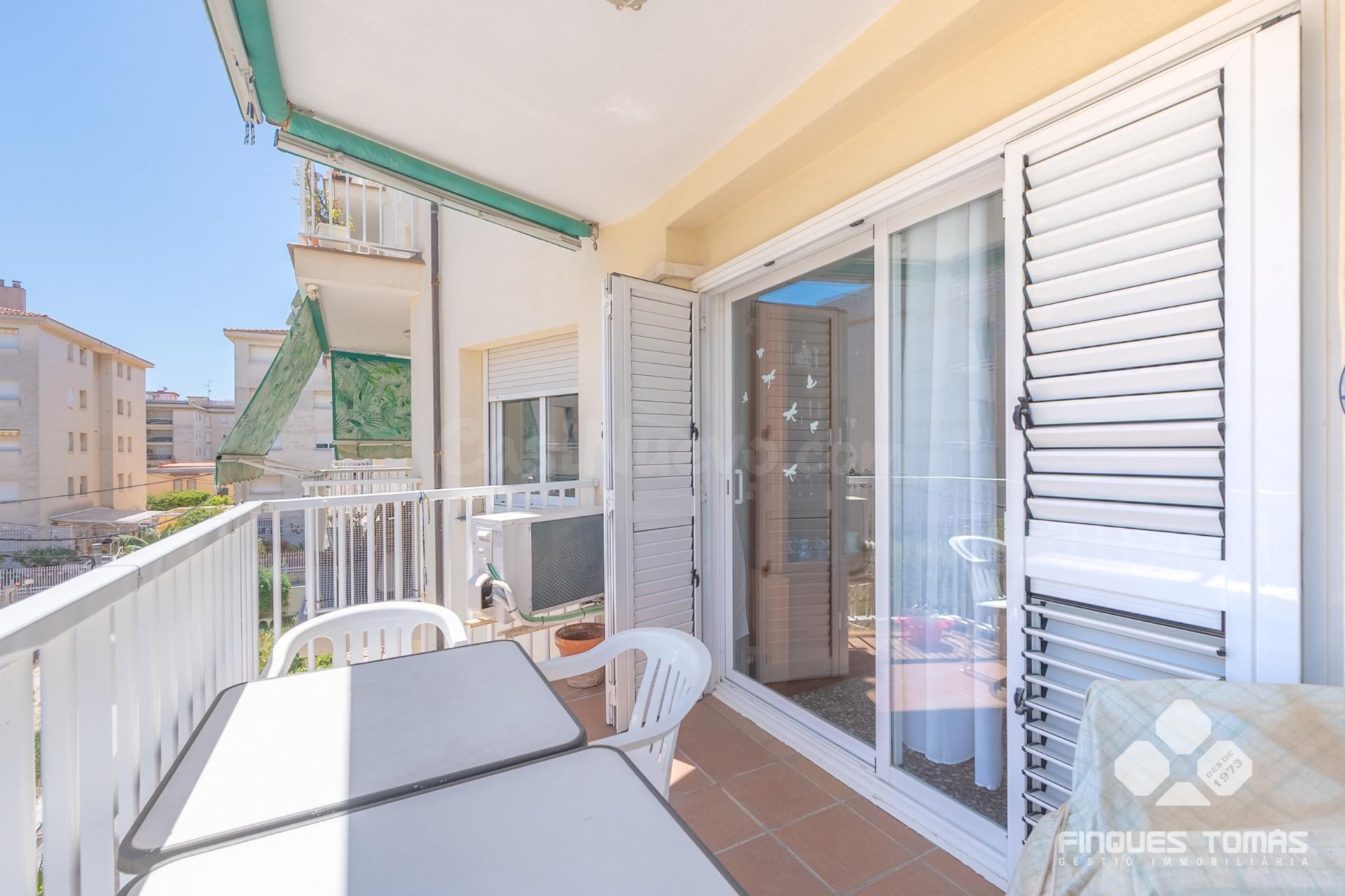 Piso con balcón en Segur de Calafell - foto 3