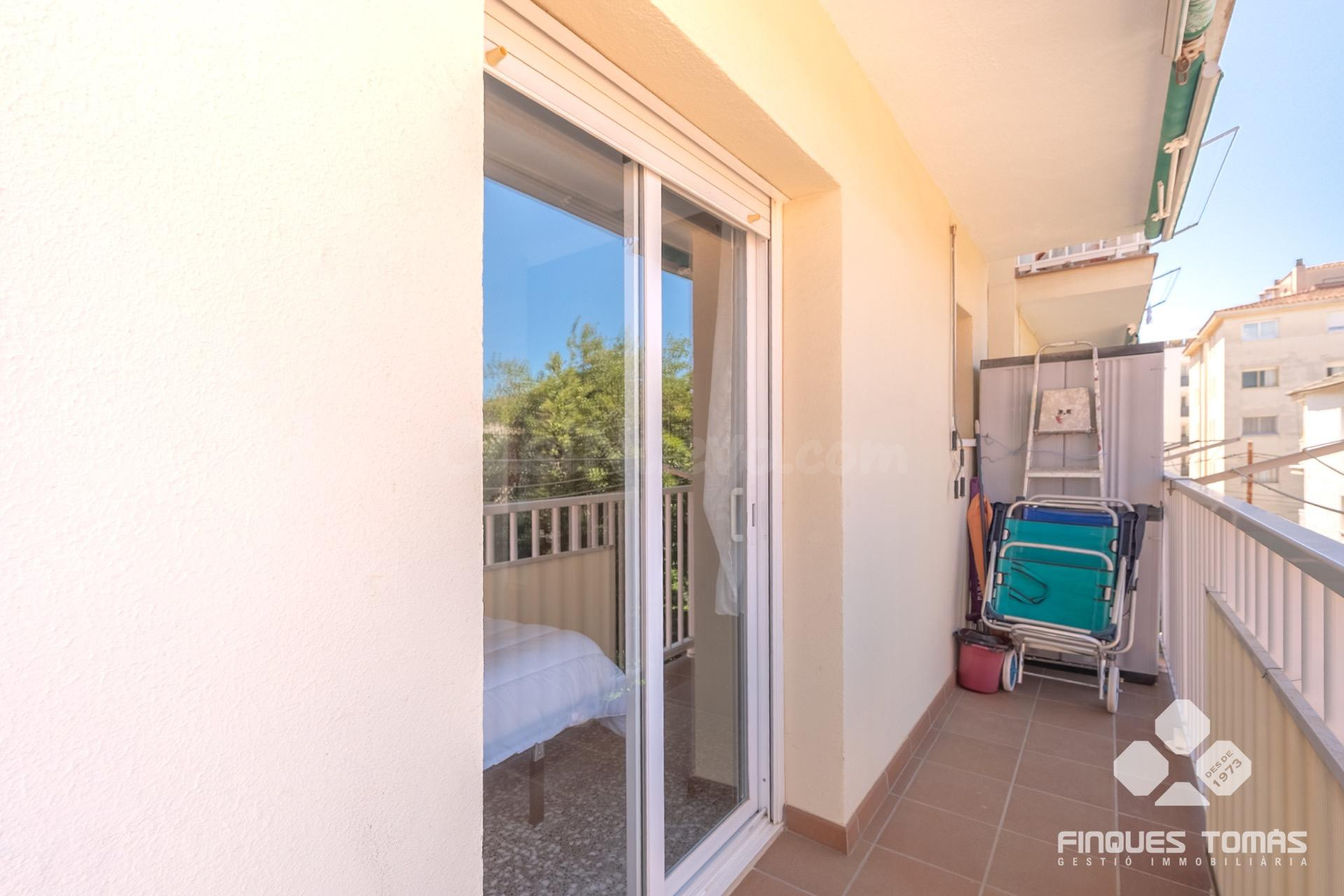 Piso con balcón en Segur de Calafell - foto 5