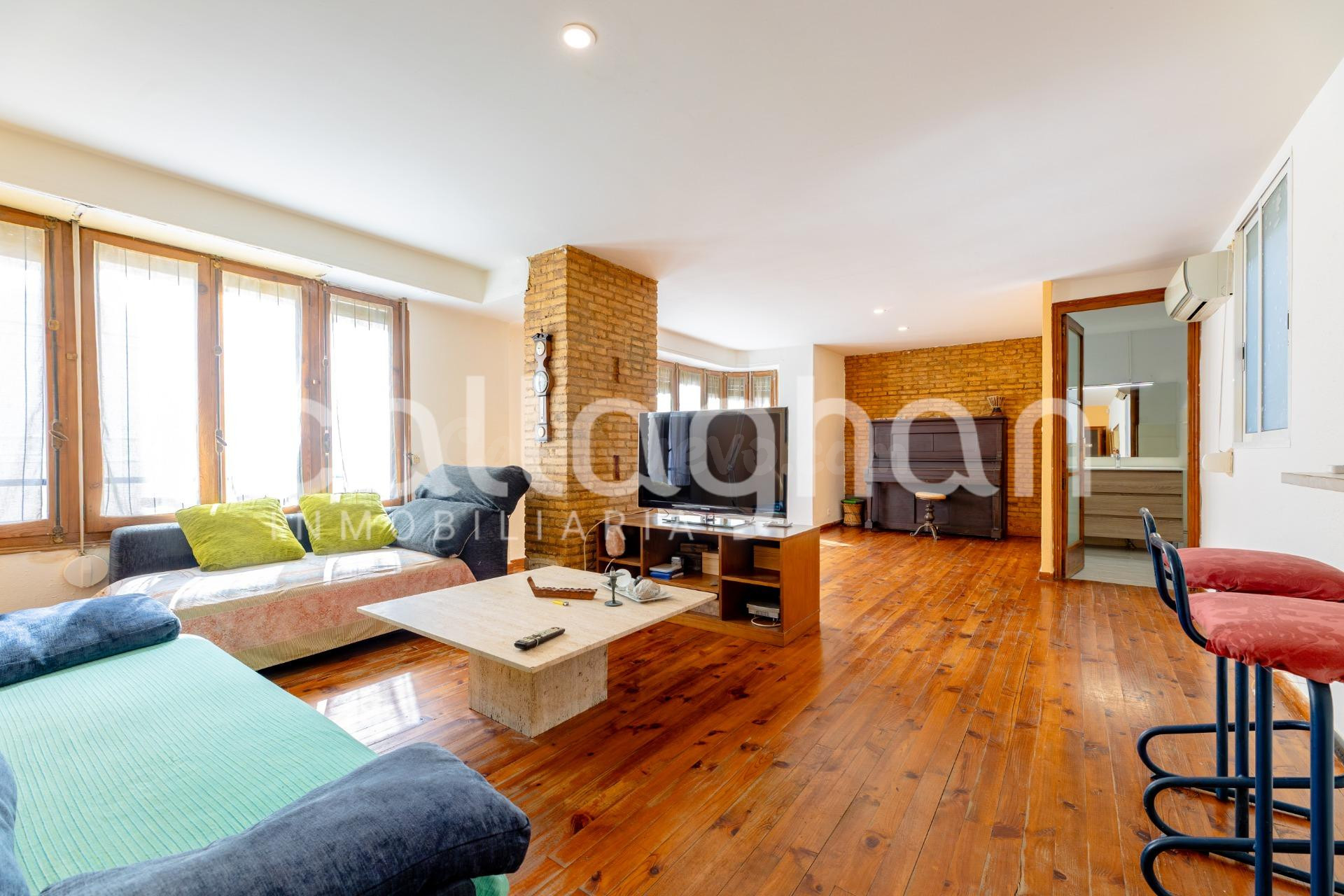 Vivienda única con vistas a la plaza de la Virgen