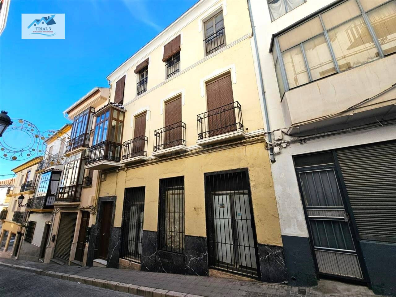 Venta Casa + Comercio en Baena (Córdoba)