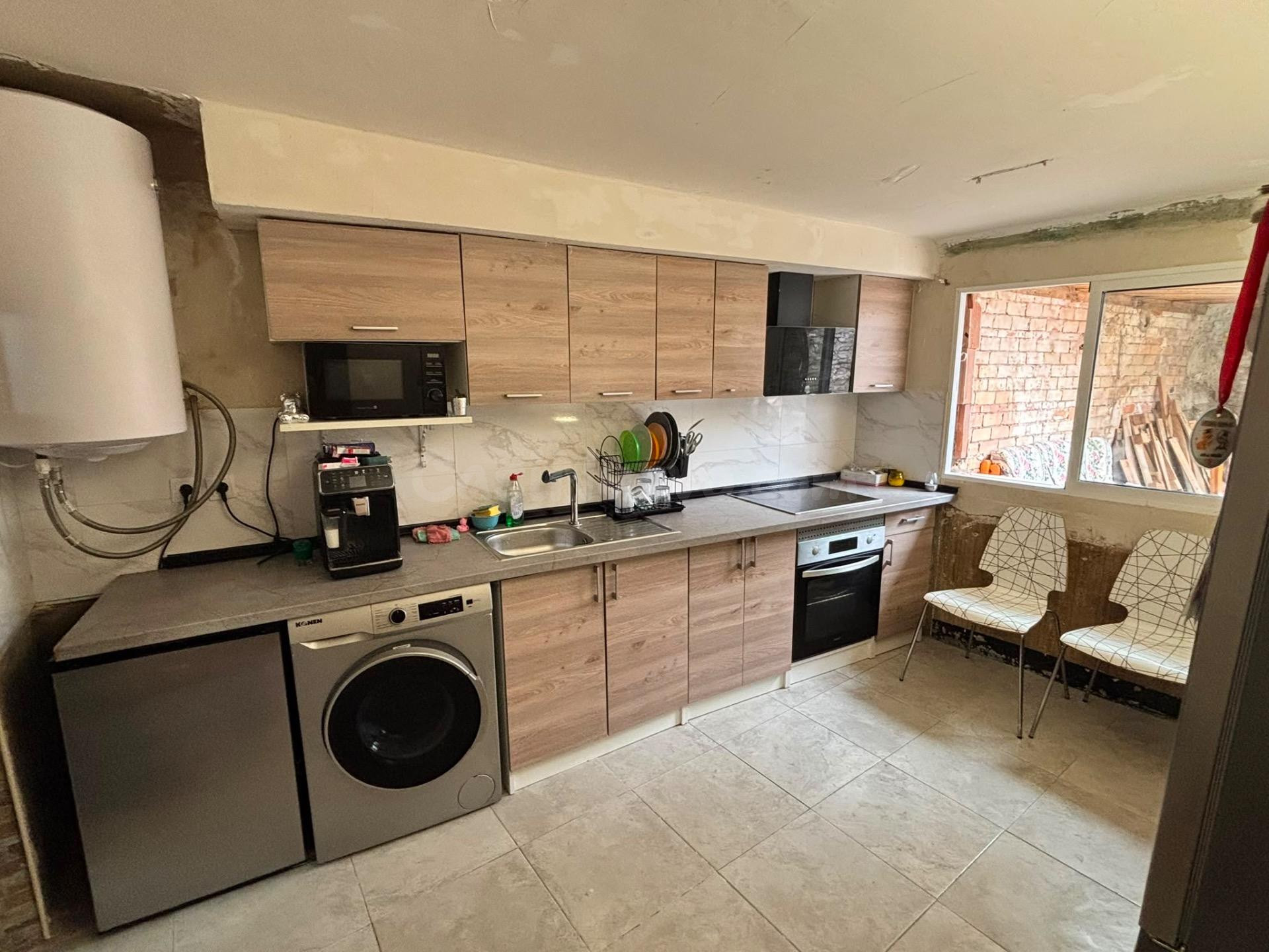 CASA EN VENTA EN EL CENTRO DE ALMUDÉVAR - foto 3