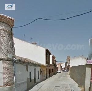 Venta casa en Madrigal de las Altas Torres (Ávila) - foto 2