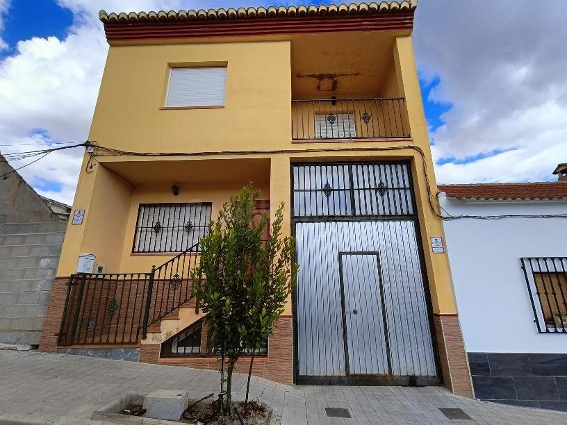 CASA A LA VENTA EN ARENAS DEL REY (GRANADA)
