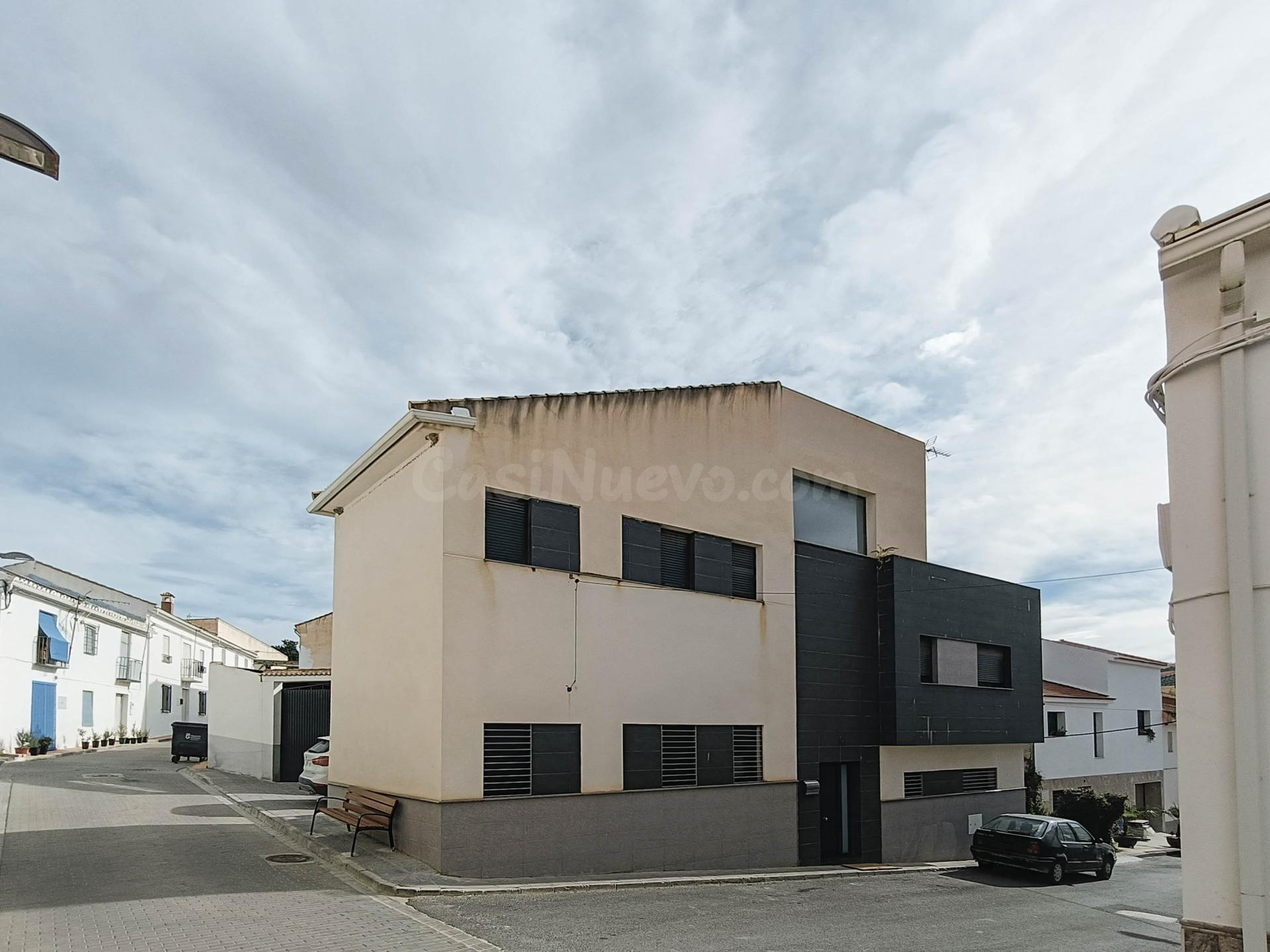 Casa de Diseño Moderno con 3 habitaciones y Acabados de Lujo en Santa Cruz del Comercio, Granada