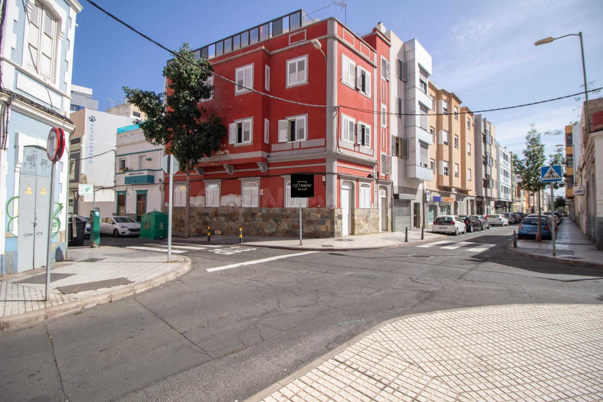 Local en alquiler en Arenales