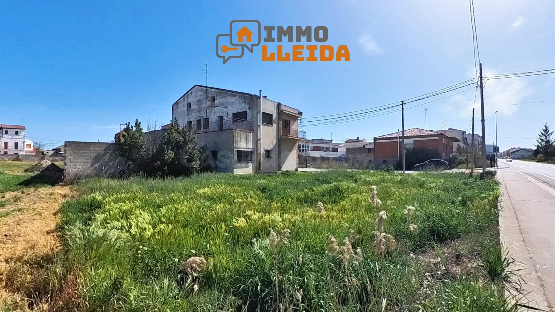 OPORTUNIDAD Casa con mucho terreno y varios garajes - foto 4