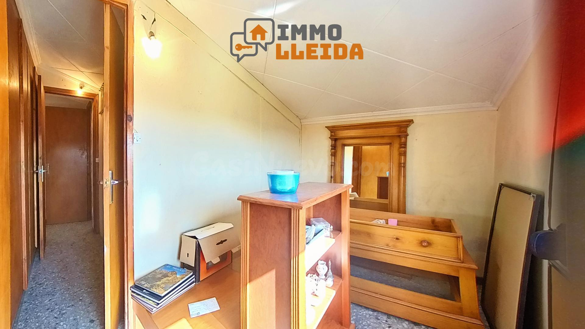 OPORTUNIDAD Casa con mucho terreno y varios garajes - foto 5