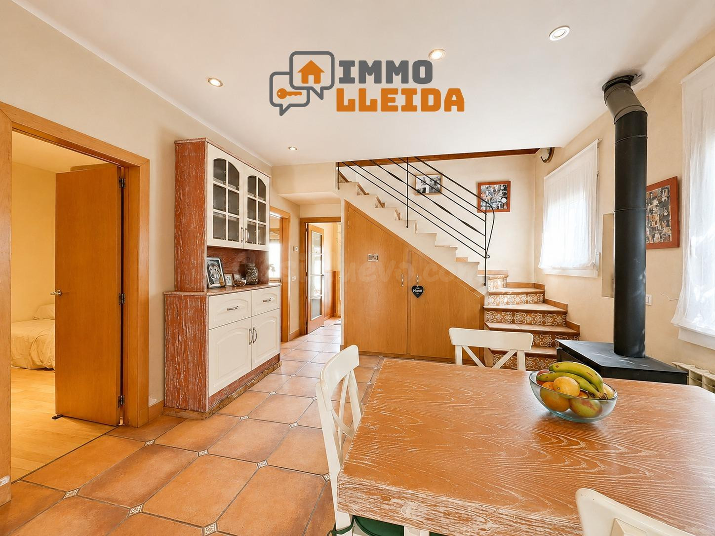 Casa de estilo rústico con patio y mucho encanto en Calaf - foto 4