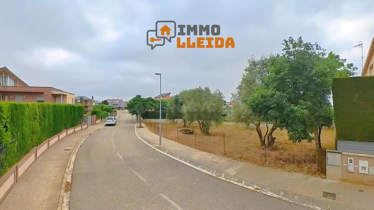 ¡Haz realidad la casa de tus sueños en Cervera!
