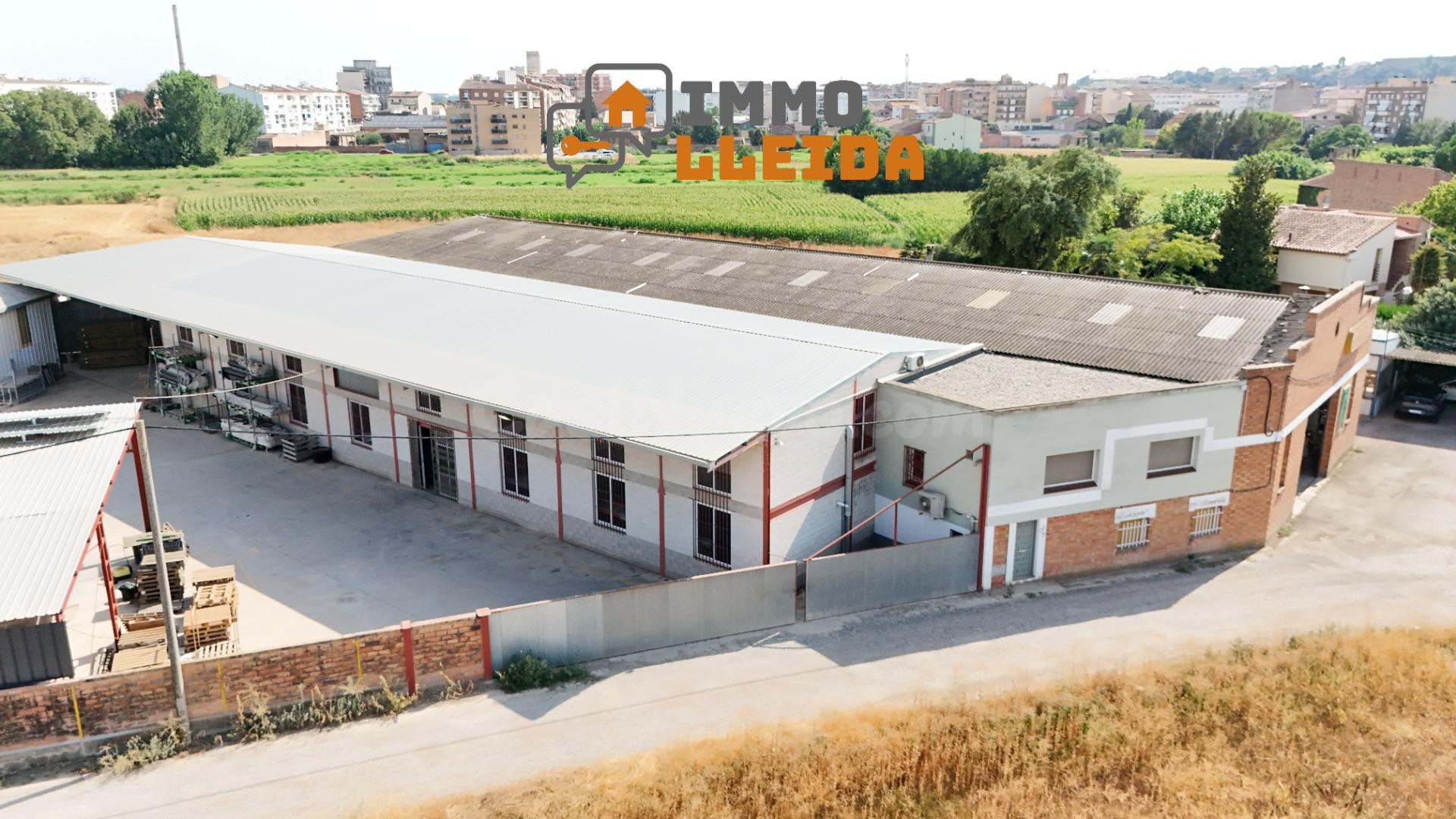 Gran Nave Industrial en Balaguer