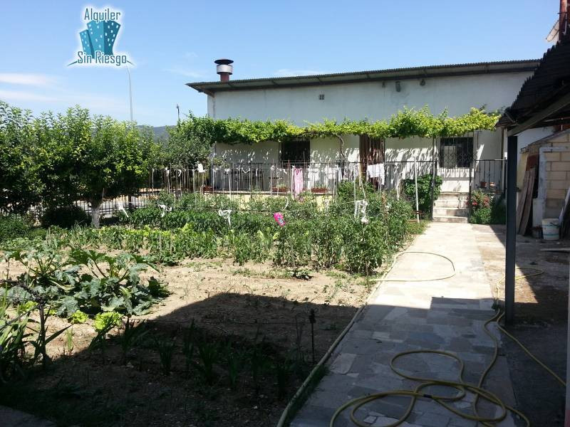 ALQUILER TXOKO CON TERRENO EN LA PUEBLA DE ARGANZÓN. ALQUILE - foto 3