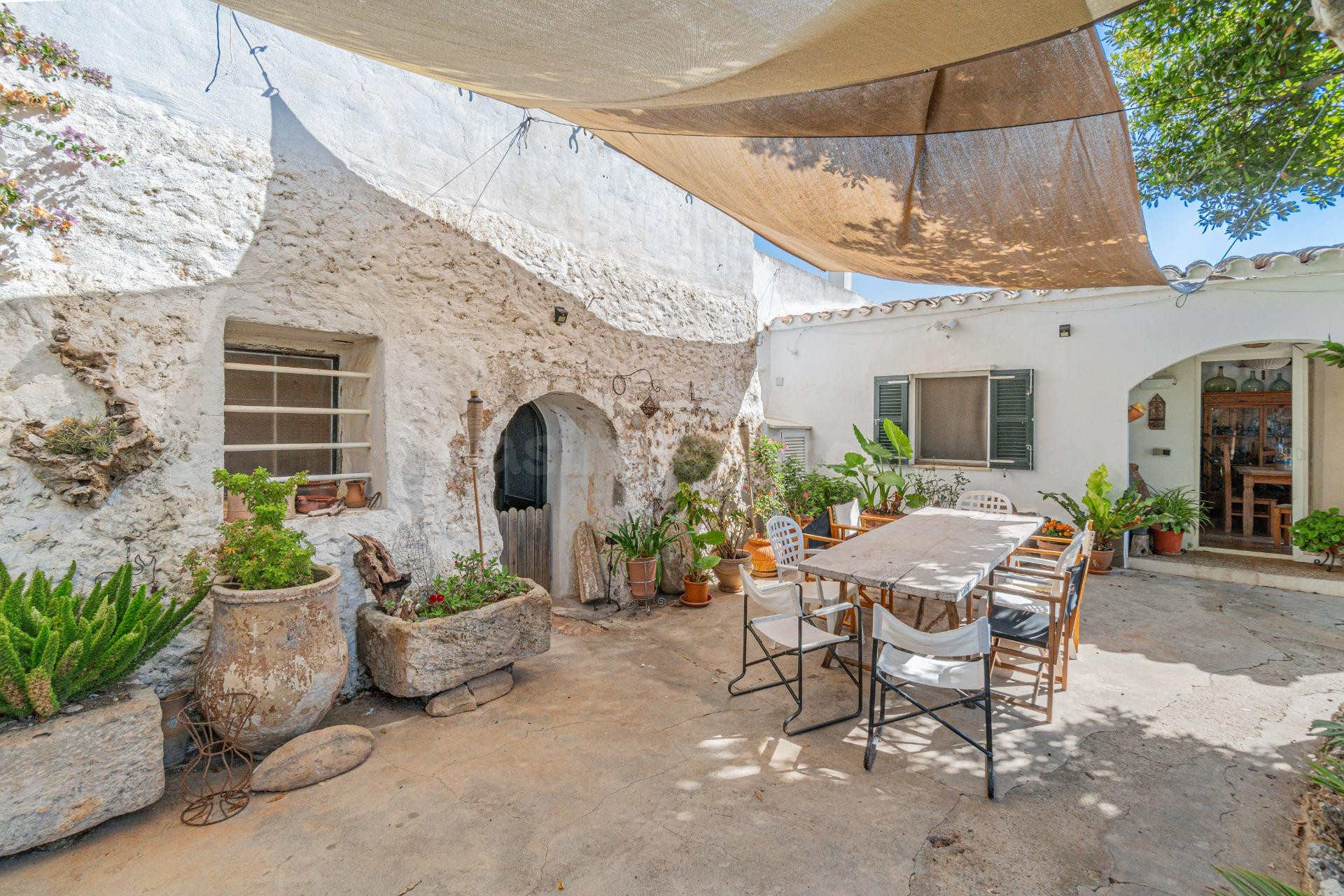 Finca rústica con viñedos y chalet tradicional en Mahón. - foto 4