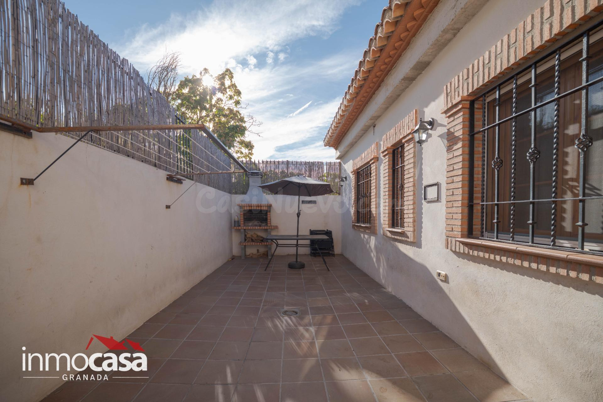 CASA INDEPENDIENTE DE 4 DORMITORIOS