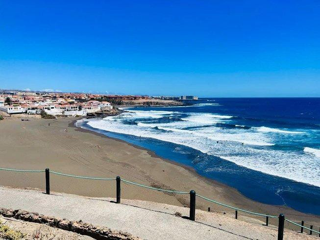 Vivienda tipo dúplex con vistas al mar en Playa del Hombre.