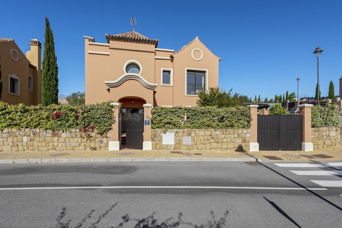 Villa 4 habitaciones 276m² en venta - Valle Romano Golf
