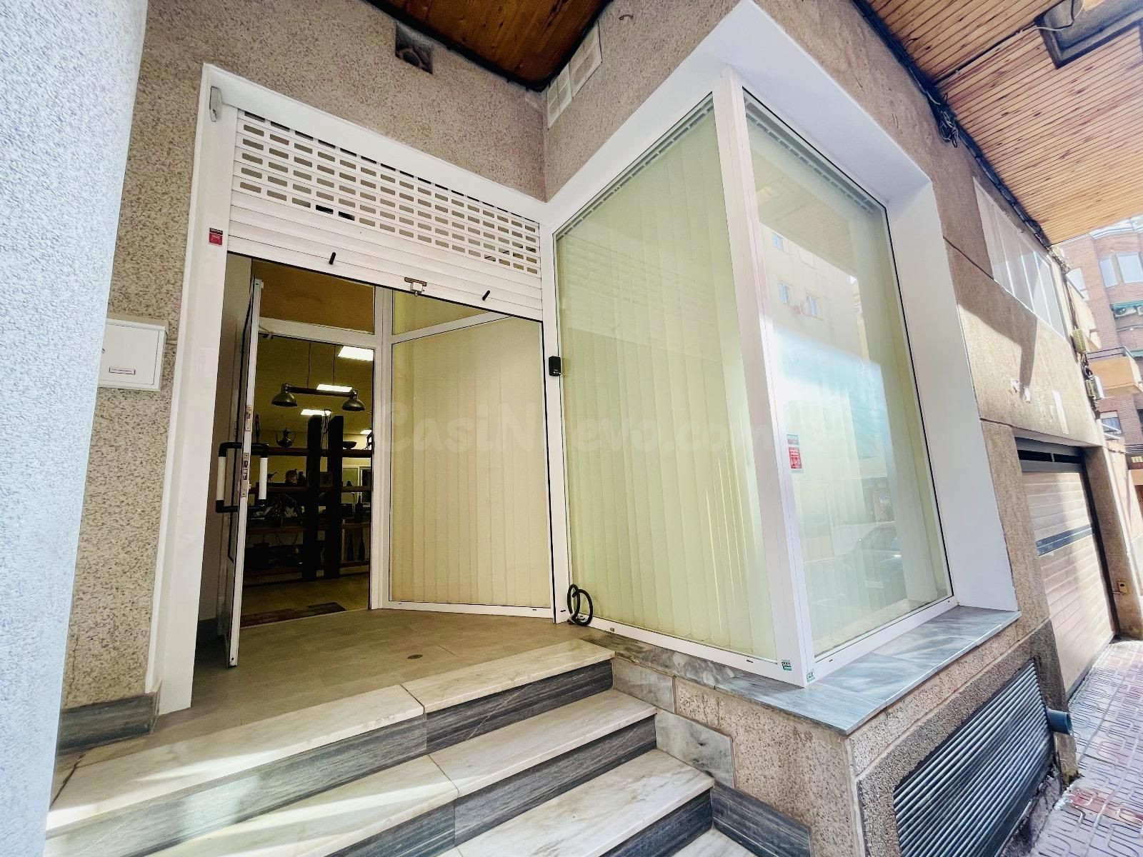 Local comercial 2 habitaciones 165m² en venta - Centro