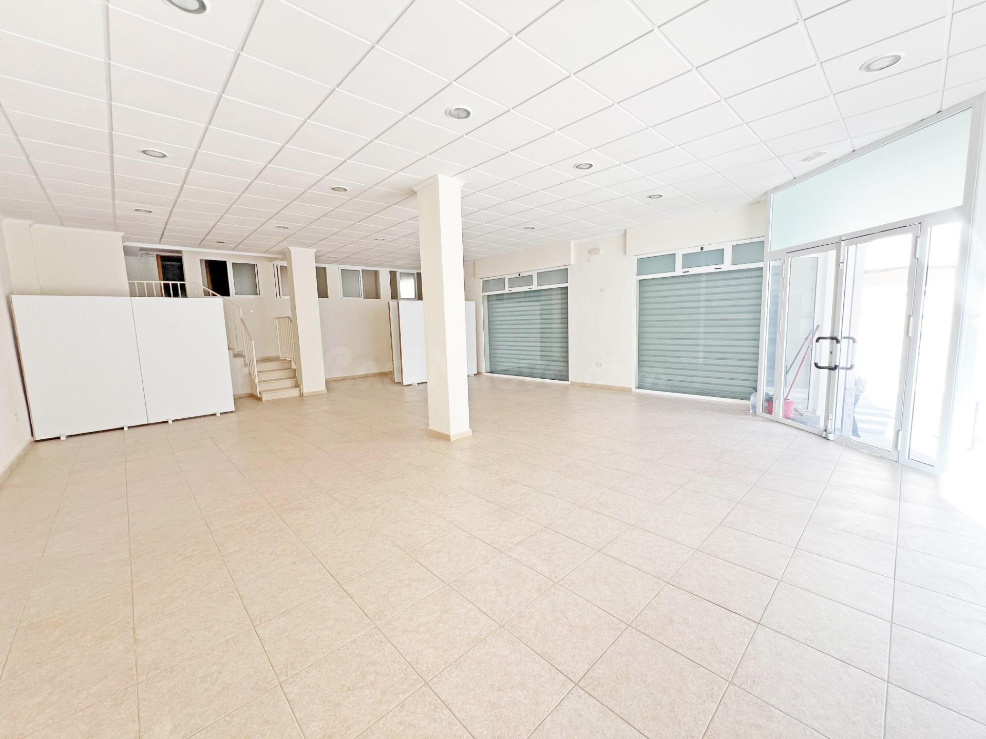 Local comercial 150m² en venta - Pueblo