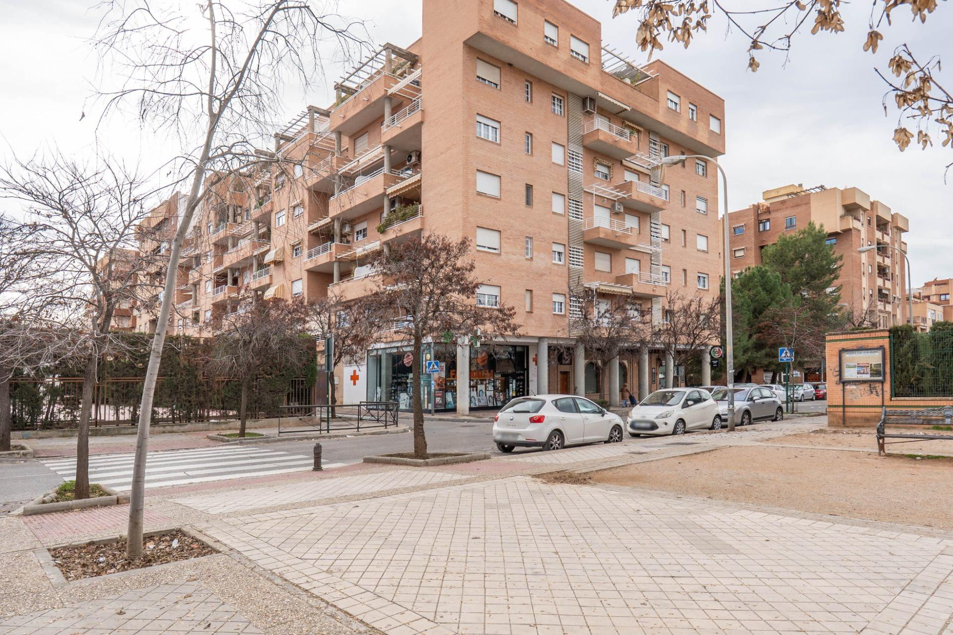 Local Comercial en Venta en Granada - Palacio de Deportes