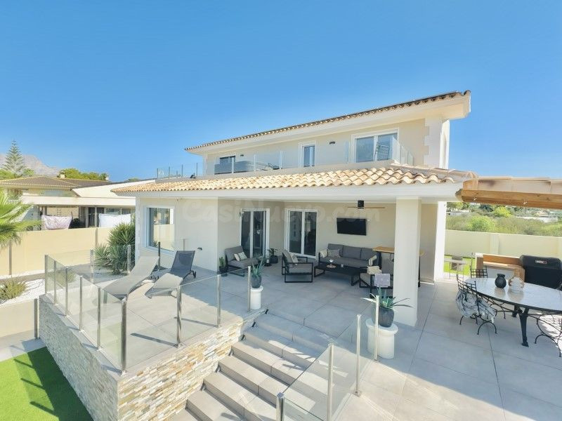 Villa 4 habitaciones 350m² en venta - Pueblo