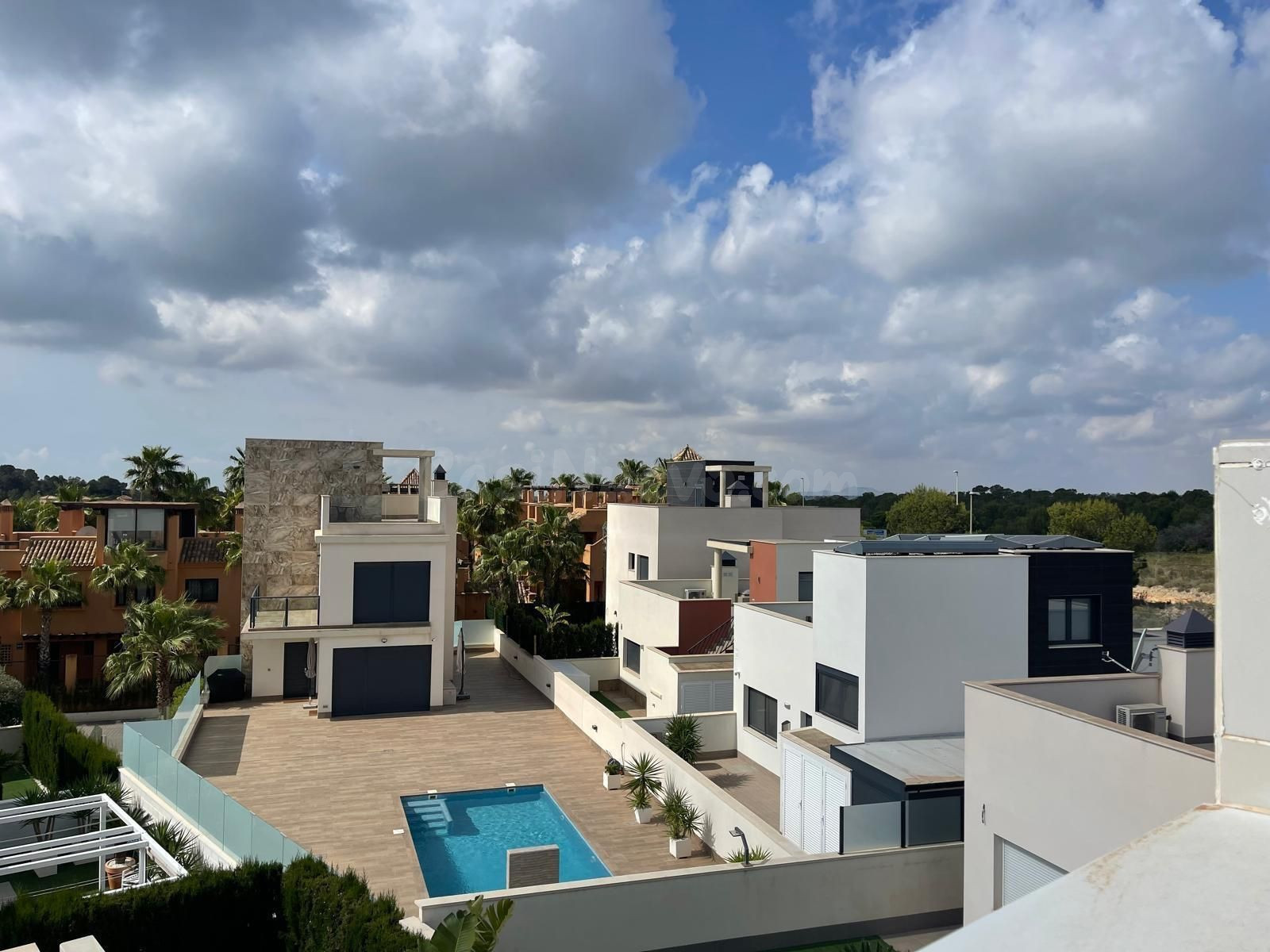 Villa 5 habitaciones 316m² en venta - Pueblo 9