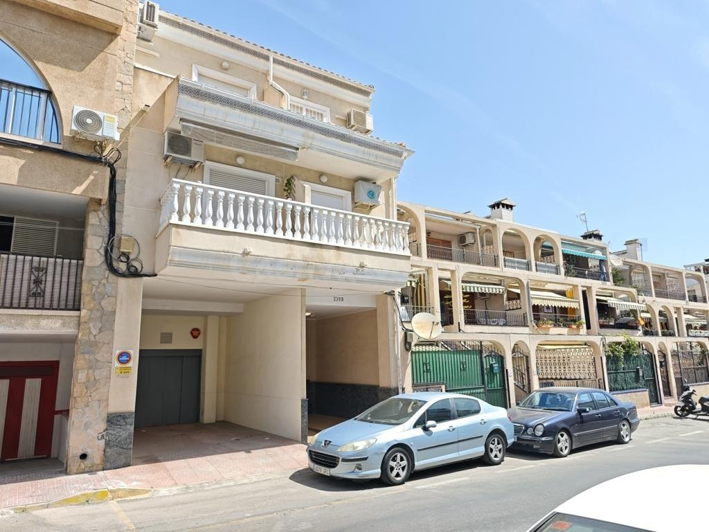 Garaje 11m² en venta - torrevieja