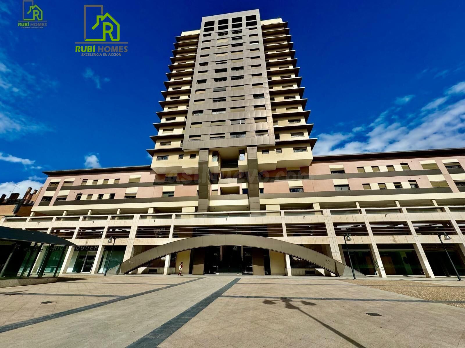 Exclusiva vivienda en alquiler en Plaza de San Lázaro – Granada