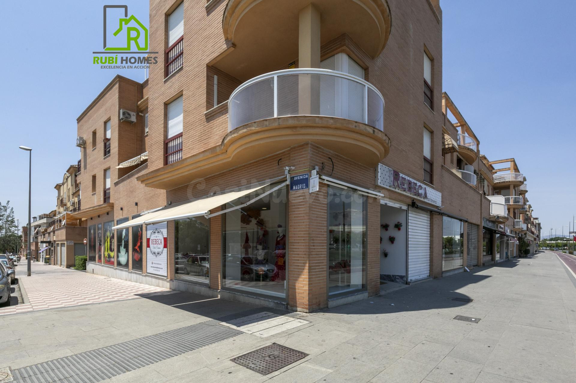 LOCAL COMERCIAL EN VENTA - ALBOLOTE (275m2)