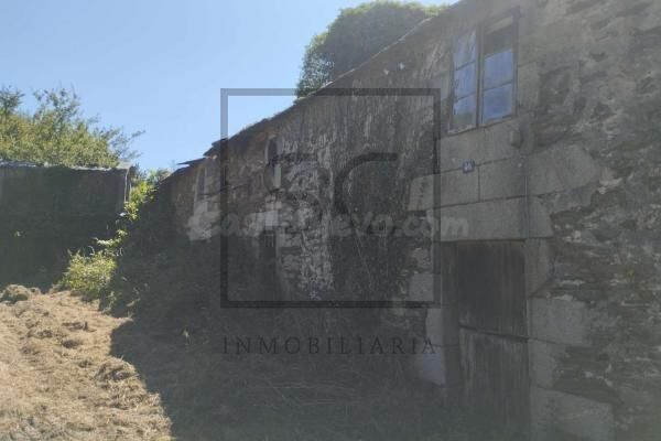 Casa para rehabilitar con gran finca en Begonte. - foto 5