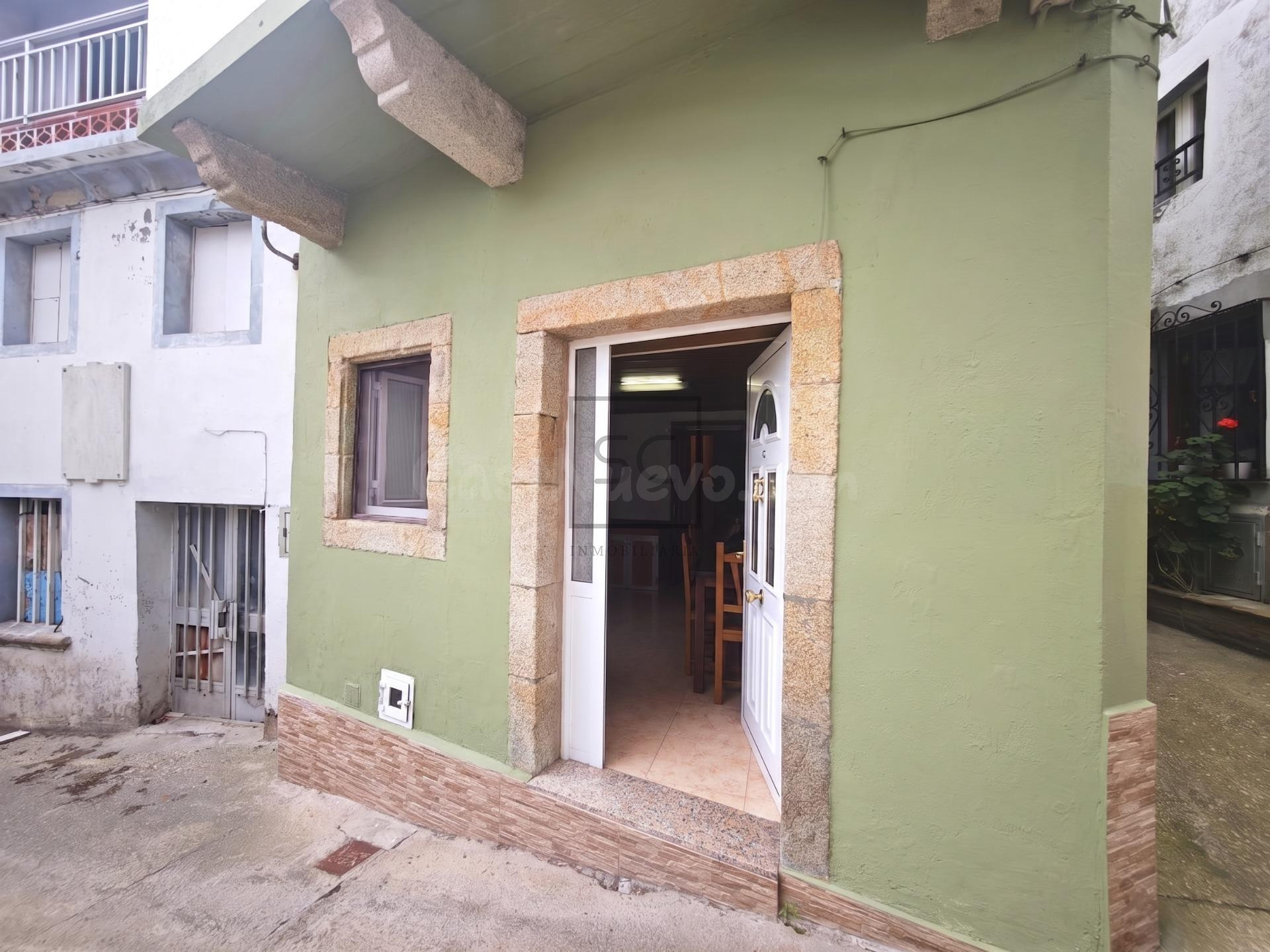 Casa adosada en O Porto do Barqueiro, Mañón - foto 5