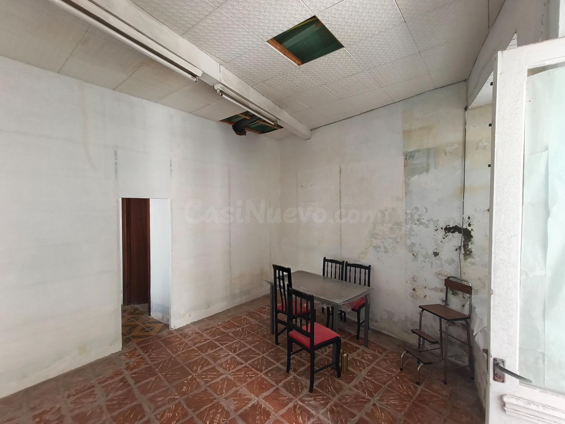 Casa adosada en el centro de Cariño. - foto 3