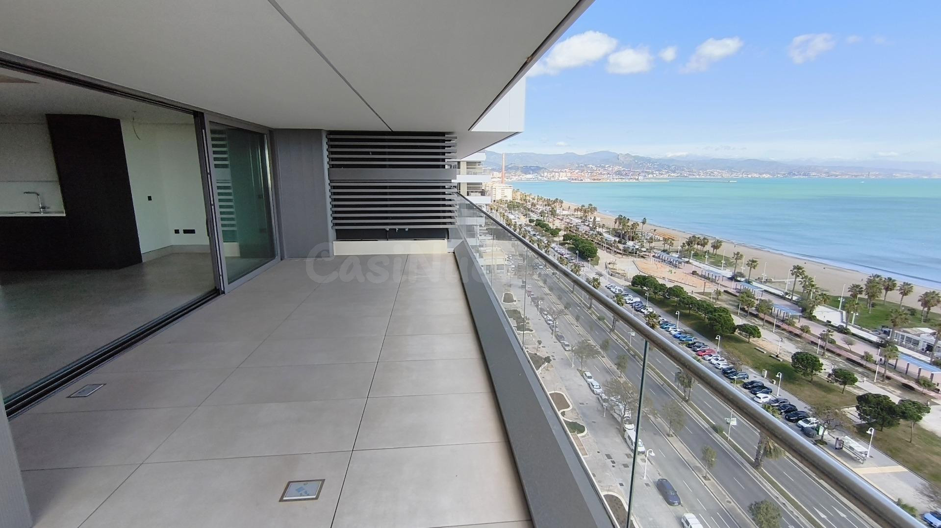 ¡Exclusivo Piso de Lujo en las Málaga Towers!